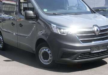 Renault Trafic 38.000 km 21.900 &euro; Bochum 44867