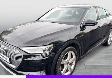 Audi e-tron 26.800 km 31.611 &euro; Dortmund 44143