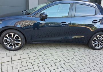 Mazda 2 76.000 km 11.500 &euro; Gladbeck 45968