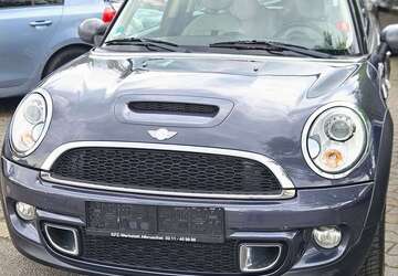 Mini Cooper SD Clubman 167.026 km 5.400 &euro; Essen 45356